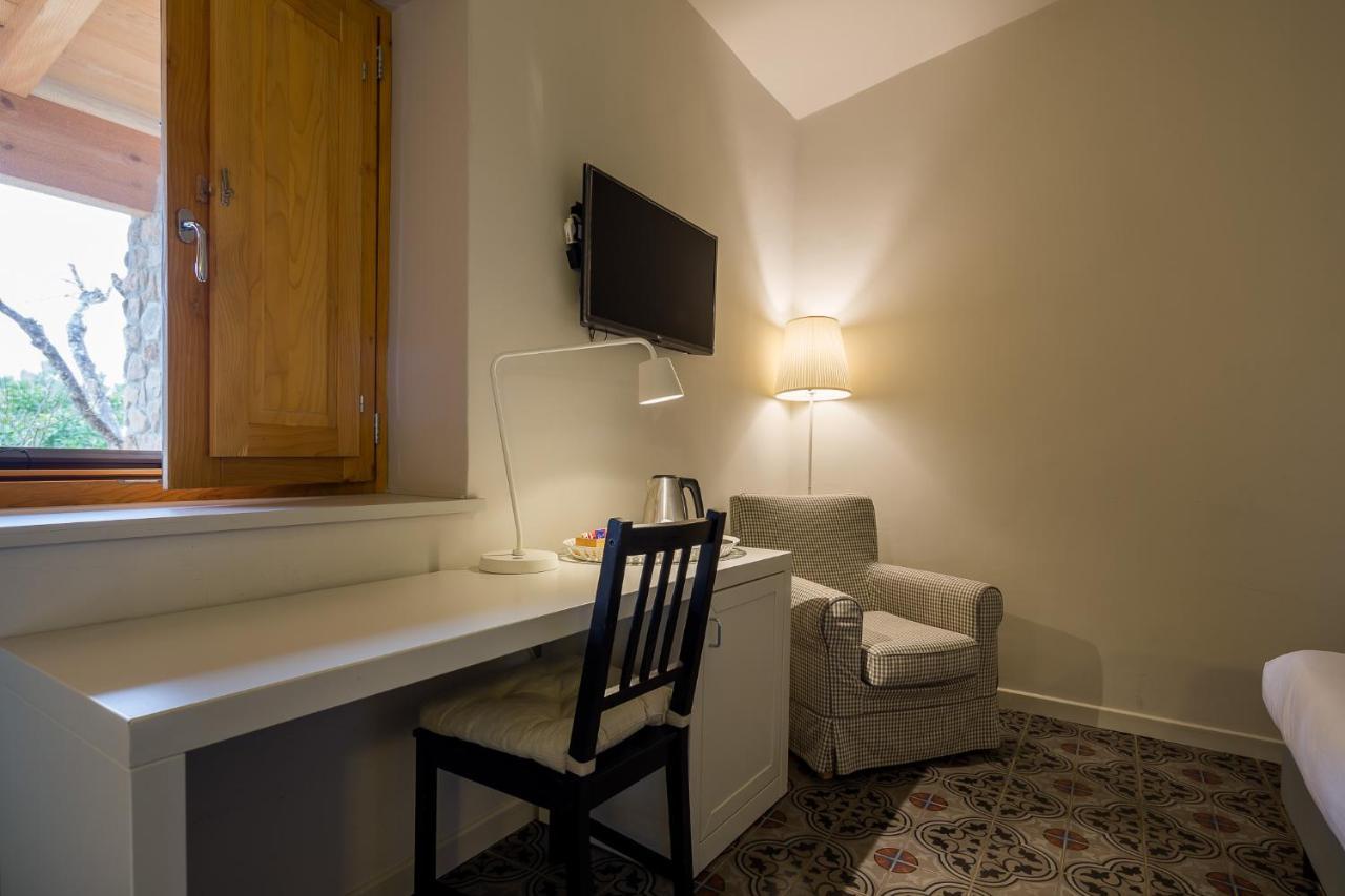 Masseria Agriturismo Torre Di Albidona 特雷比萨切 外观 照片
