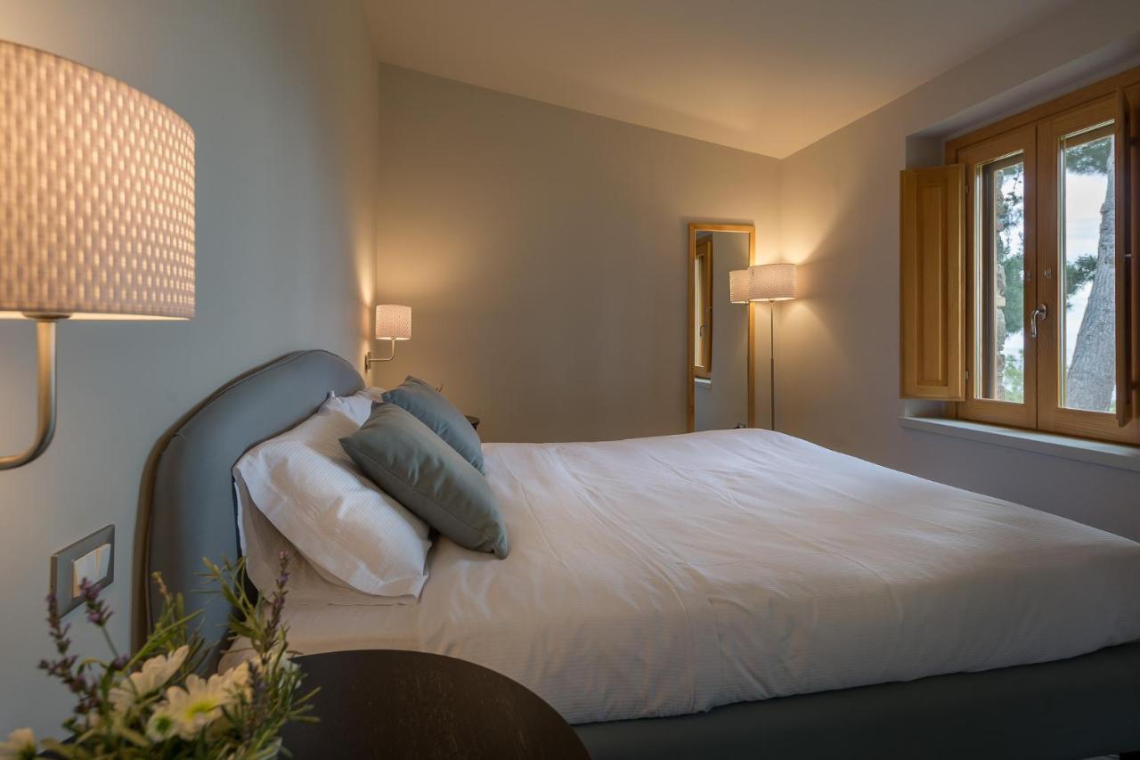 Masseria Agriturismo Torre Di Albidona 特雷比萨切 外观 照片